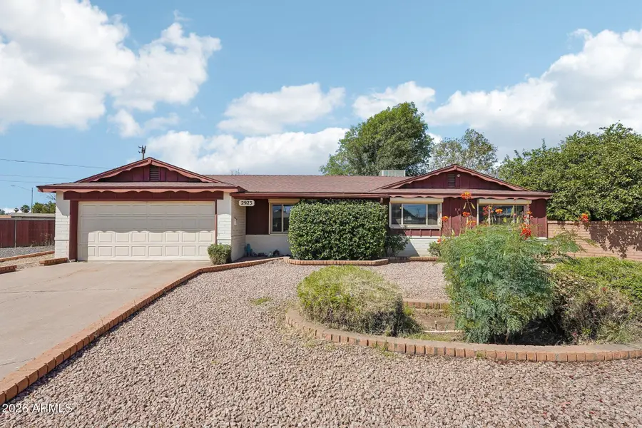 2923 W Windrose Drive, Phoenix, AZ 85029 - #3
