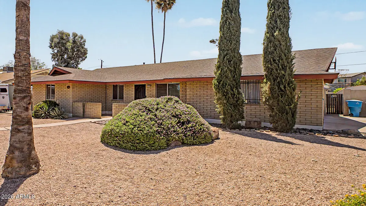 3827 E Shangri La Road, Phoenix, AZ 85028 - #1