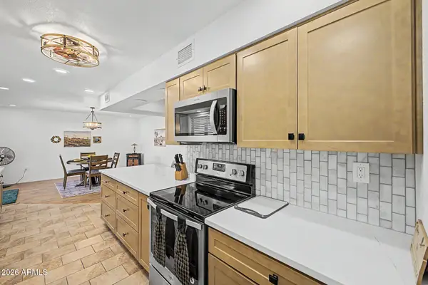 17468 N Del Webb Boulevard, Sun City, AZ 85373