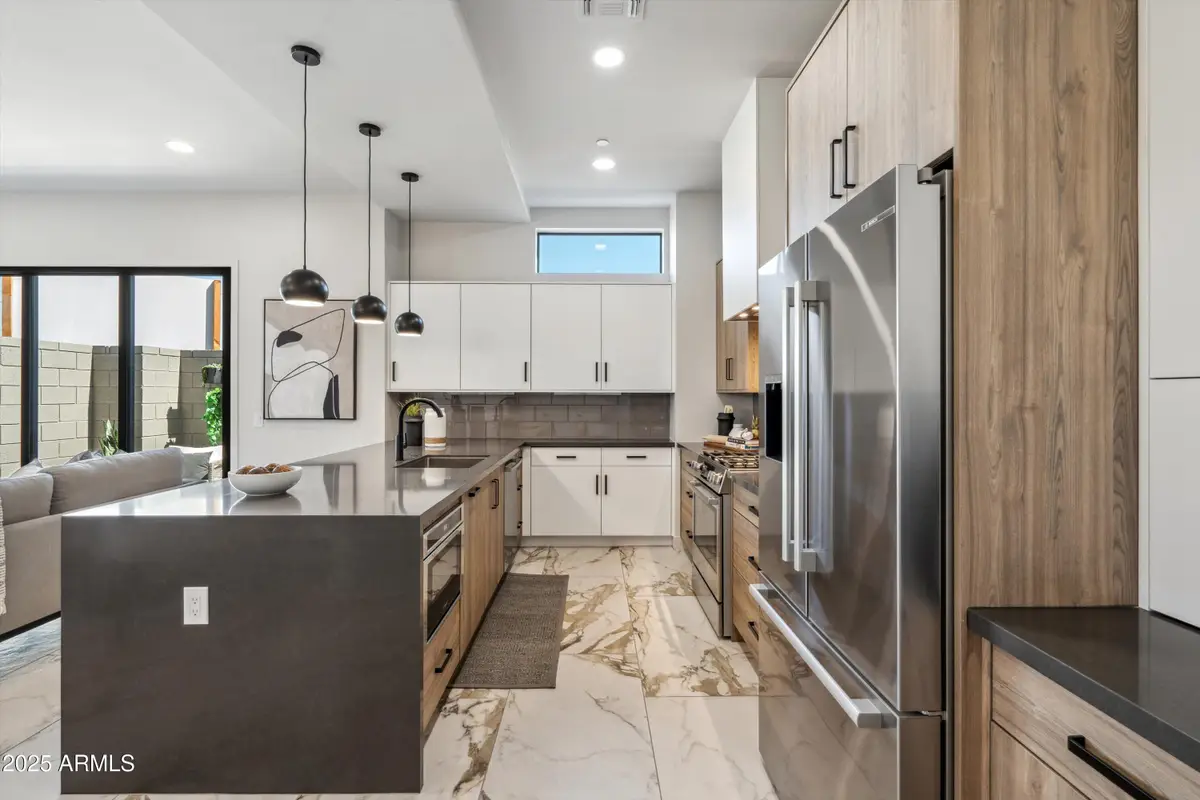 377 E Windsor Avenue #20, Phoenix, AZ 85004 - #1