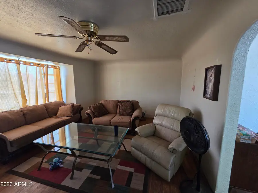 618 E 8th Street, Casa Grande, AZ 85122 - #3