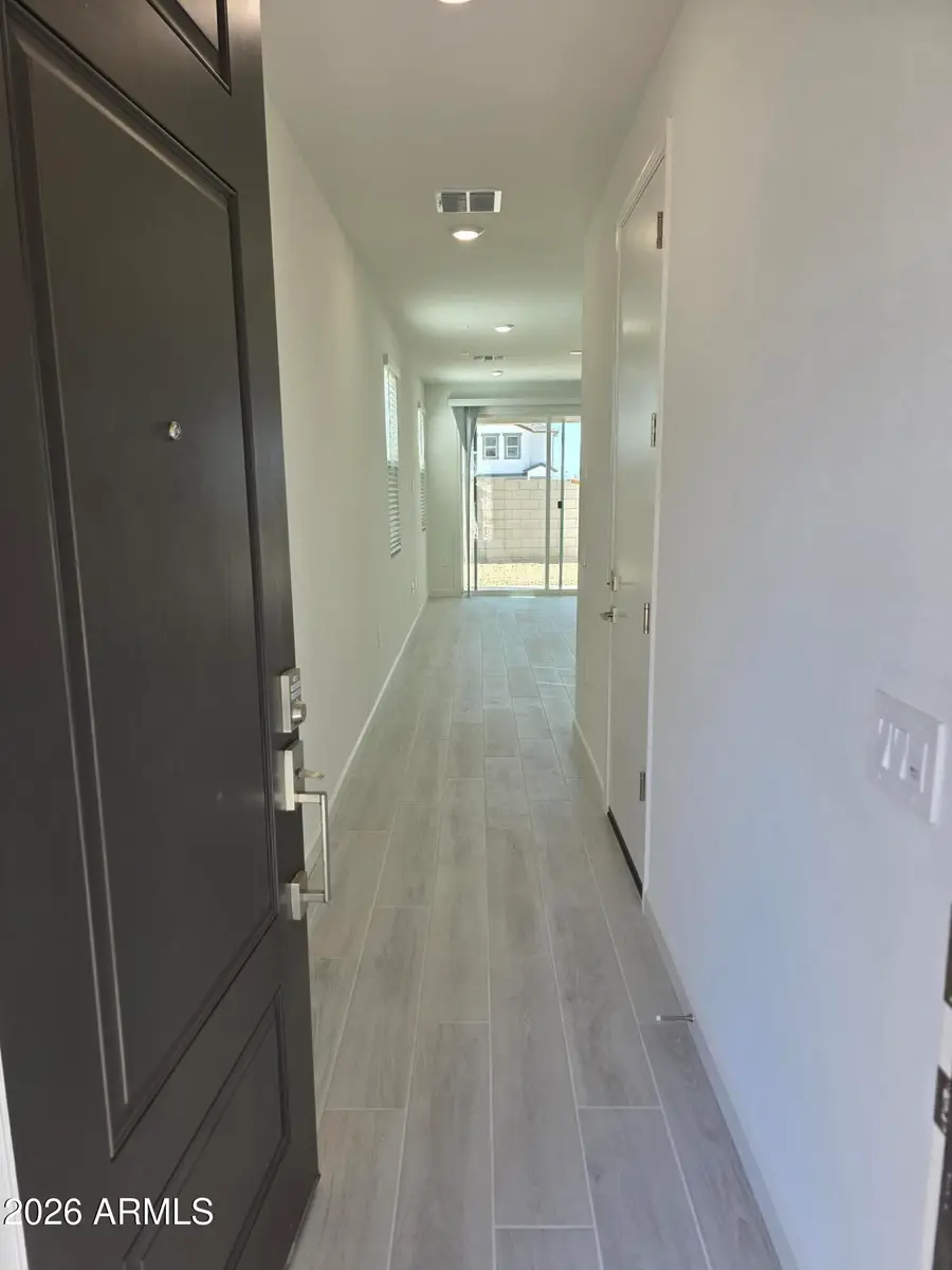 9734 S 11th Place S, Phoenix, AZ 85042 - #2