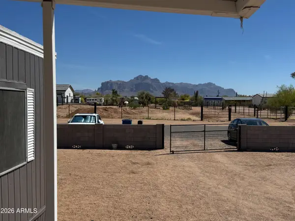 1922 N Desert View Drive, Apache Junction, AZ 85120