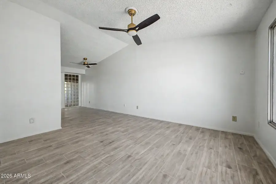 3646 N 67th Avenue #106, Phoenix, AZ 85033 - #2