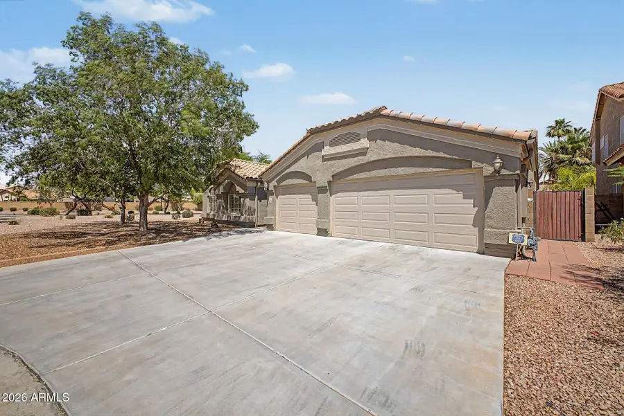 221 S Quartz Street, Gilbert, AZ 85296 - #2