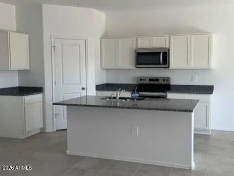 1567 W Hess Avenue, Coolidge, AZ 85128 - #3