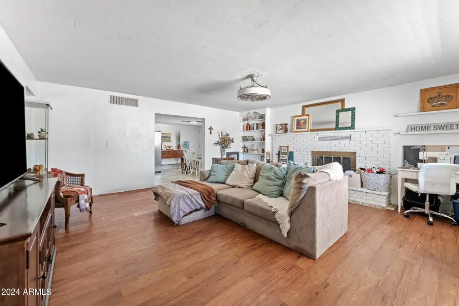 331 W Center Street, Wickenburg, AZ 85390 - #2