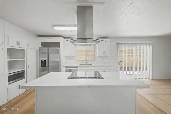 6602 W Mission Lane, Glendale, AZ 85302