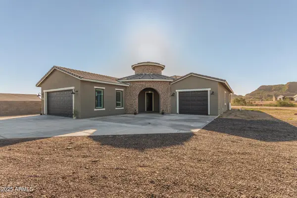 27482 N Freedom Street, San Tan Valley, AZ 85144