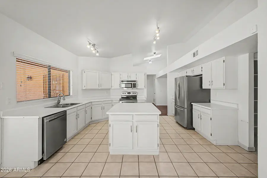 3322 E Dry Creek Road, Phoenix, AZ 85044 - #2