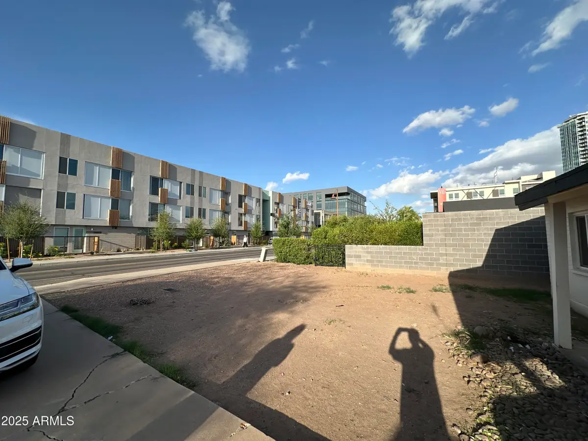 421 W 5th Street, Tempe, AZ 85281 - #1