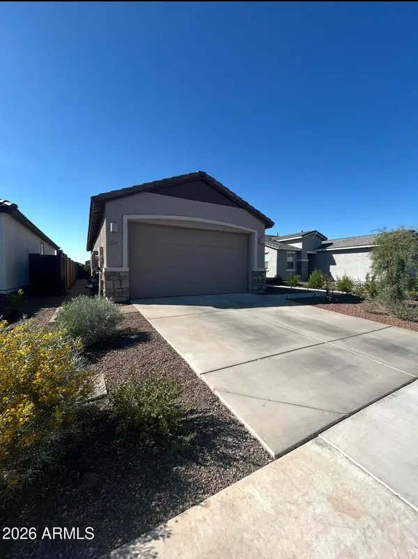 2797 E Grassland Way, San Tan Valley, AZ 85140