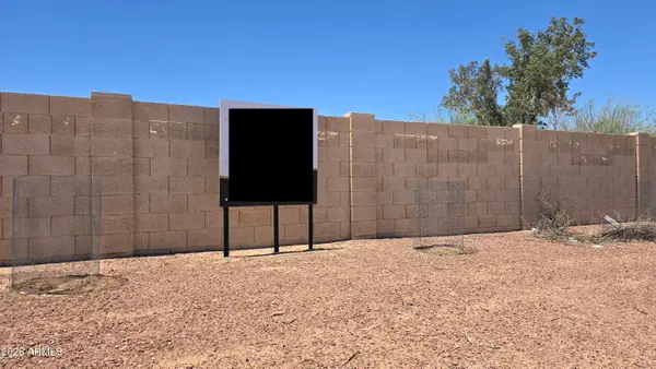 10463 W Arica Road, Casa Grande, AZ 85193