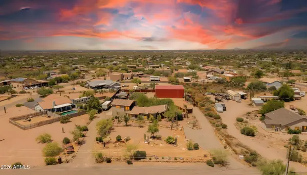 1502 S Prospectors Road, Apache Junction, AZ 85119