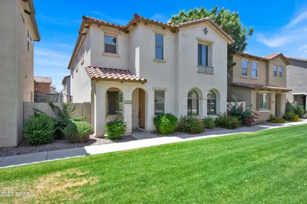 3455 S Falcon Drive, Gilbert, AZ 85297