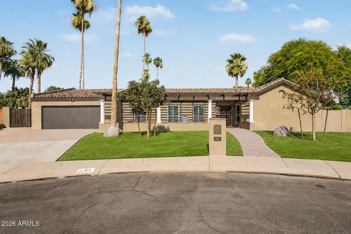 601 W Augusta Avenue, Phoenix, AZ 85021 - #1