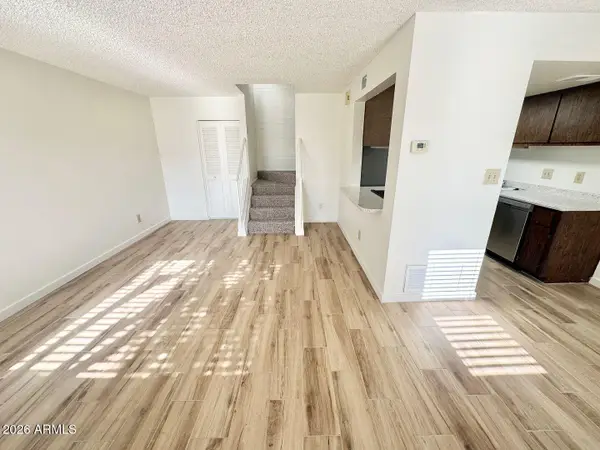 8029 N 32nd Lane, Phoenix, AZ 85051