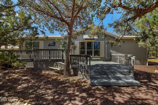 3069 Aspen Road, Overgaard, AZ 85933