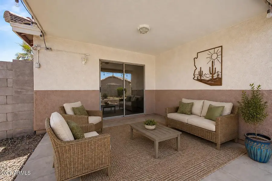 646 W Jahns Court, Casa Grande, AZ 85122 - #2
