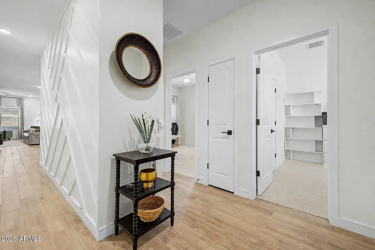 8620 W Hayward Avenue, Glendale, AZ 85305 - #1