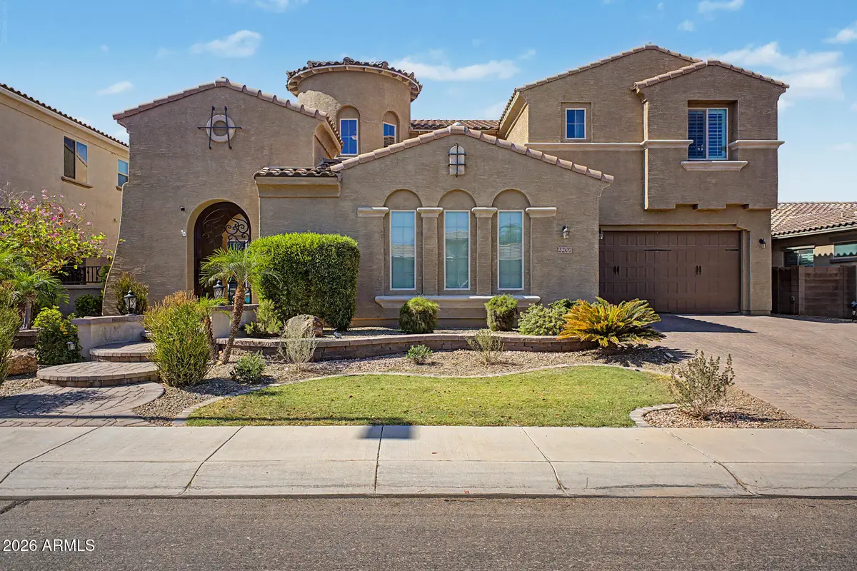 2207 E Lindrick Drive, Gilbert, AZ 85298 - #1