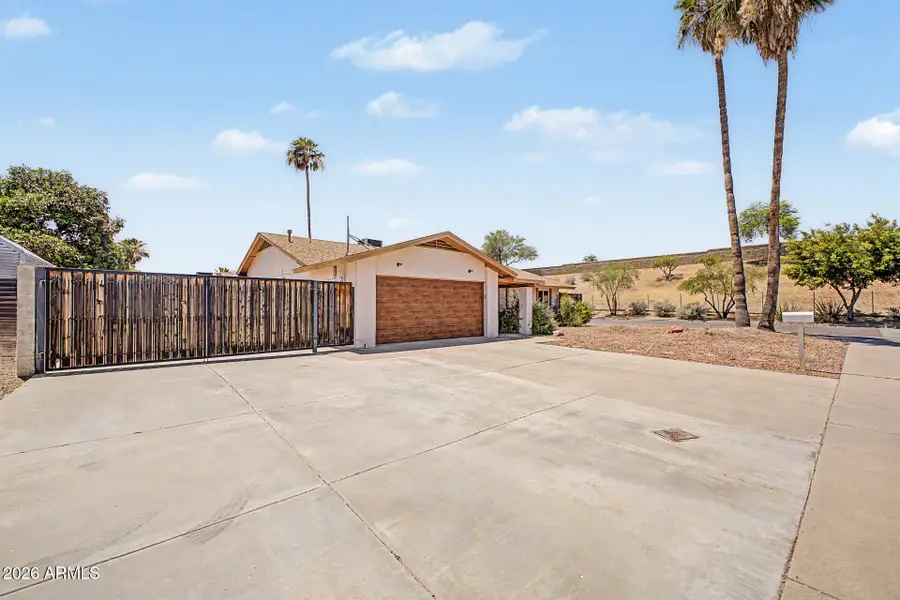 3401 E Dahlia Drive, Phoenix, AZ 85032 - #2