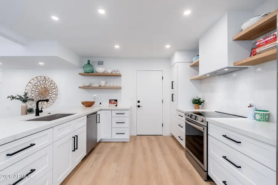 10 W Georgia Avenue #16, Phoenix, AZ 85013 - #2