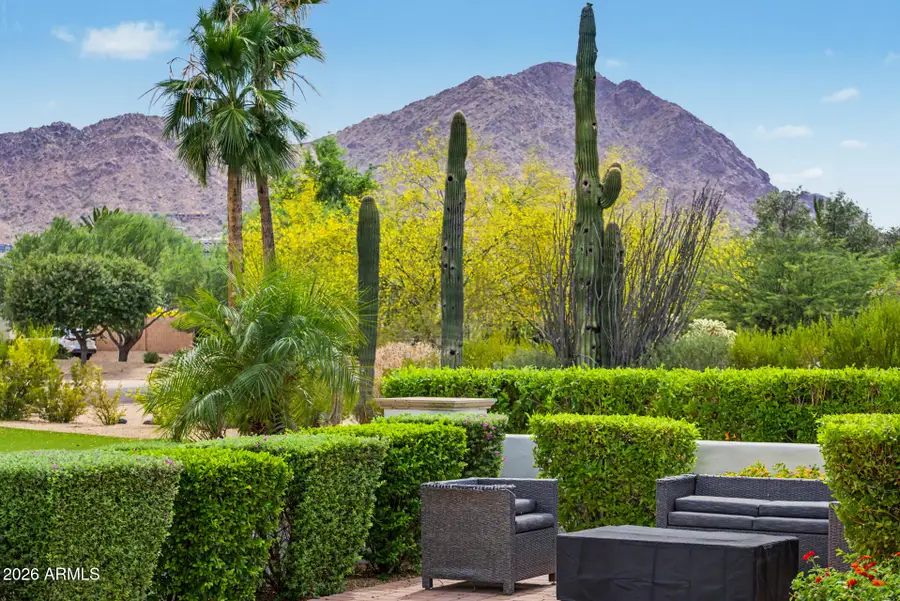 6823 E Valley Vista Lane, Paradise Valley, AZ 85253 - #2
