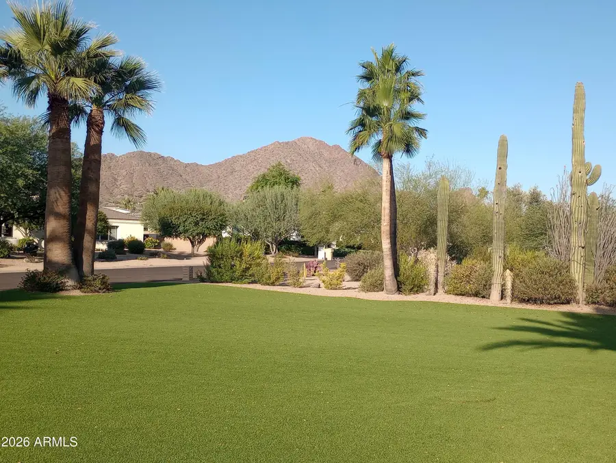6823 E Valley Vista Lane, Paradise Valley, AZ 85253 - #3