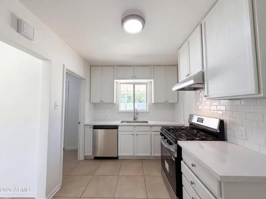 2042 W Pasadena Avenue, Phoenix, AZ 85015 - #2