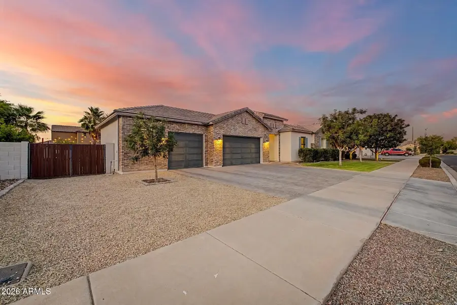 21530 E Russet Road, Queen Creek, AZ 85142 - #2