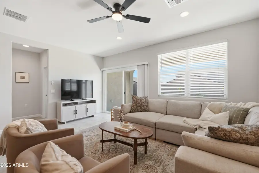 1827 W Stanton Avenue, Apache Junction, AZ 85120 - #2