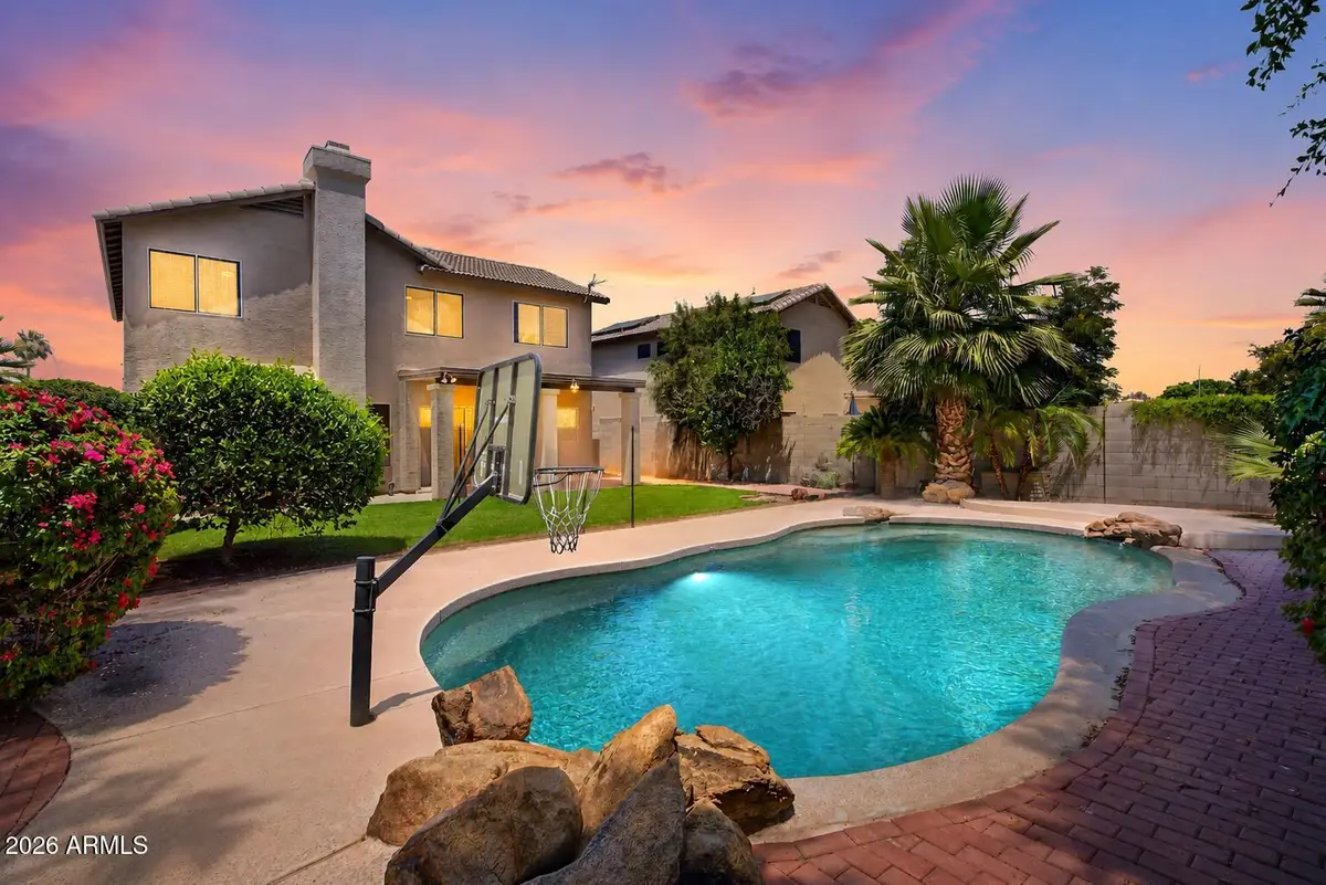 219 W Angela Drive, Phoenix, AZ 85023 - #1