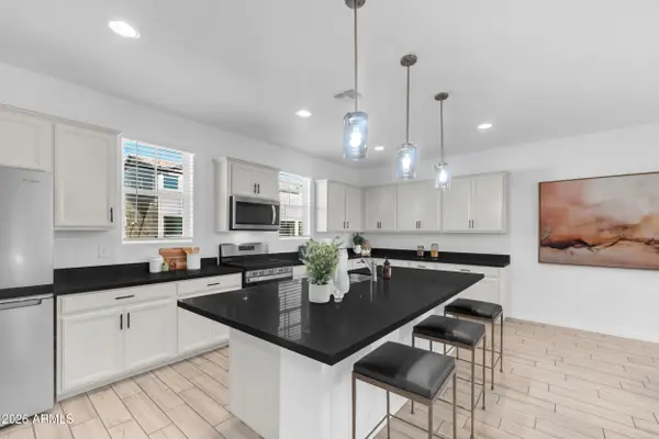 1188 S Sunset Drive, Chandler, AZ 85286