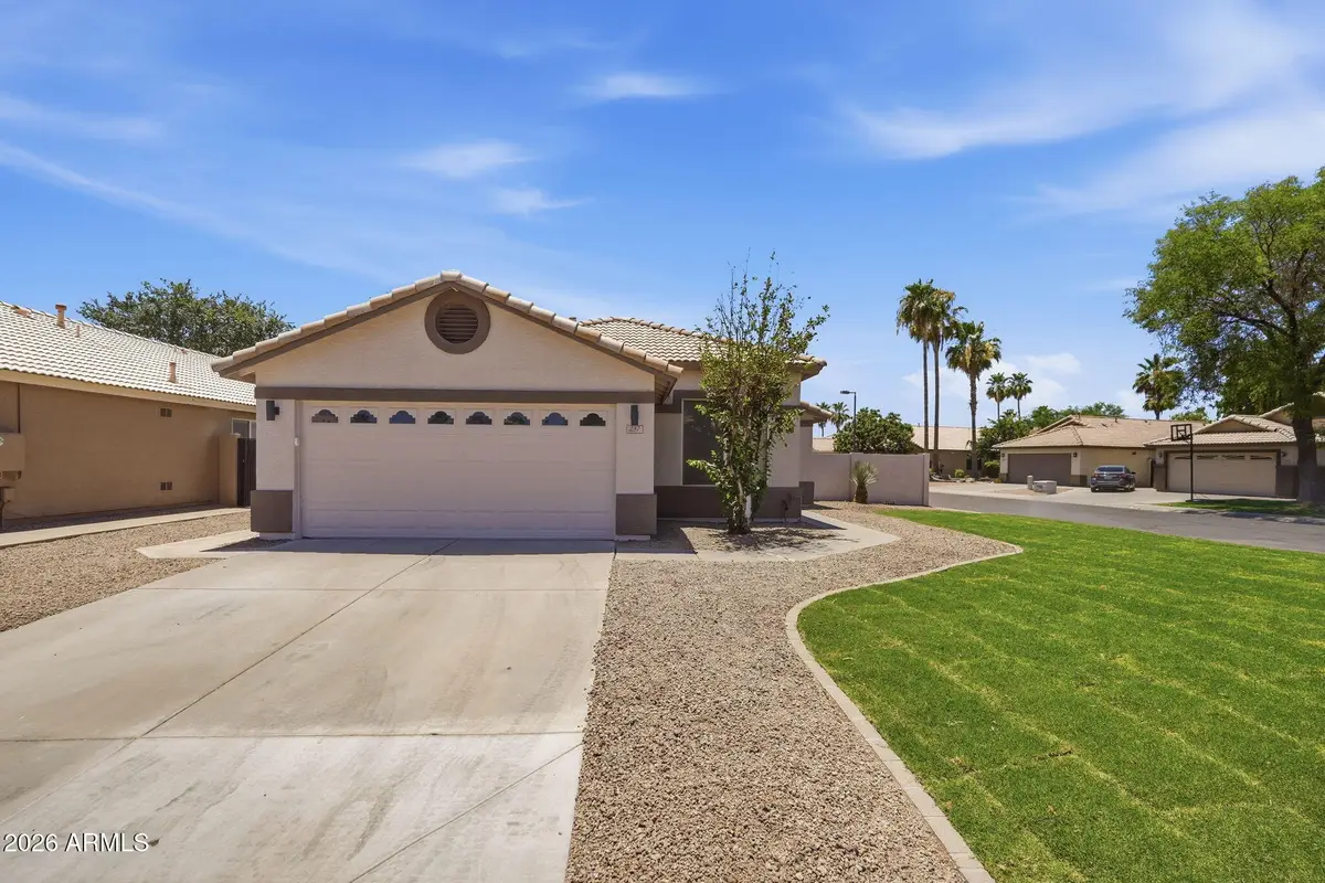237 W Loma Vista Street, Gilbert, AZ 85233 - #1