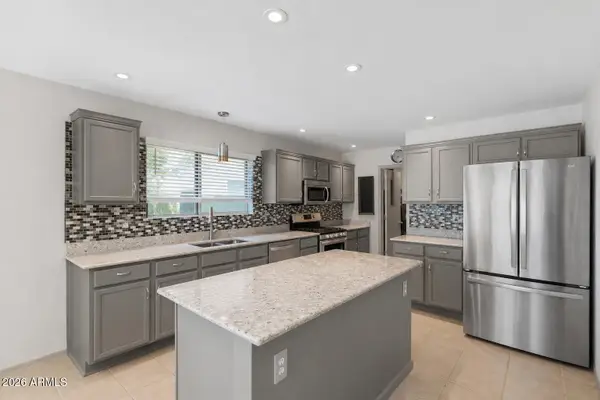 3207 W Molly Lane, Phoenix, AZ 85083