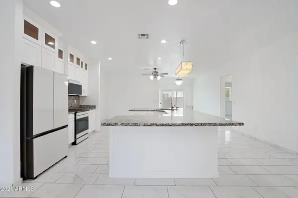 5802 S 42nd Avenue, Phoenix, AZ 85041