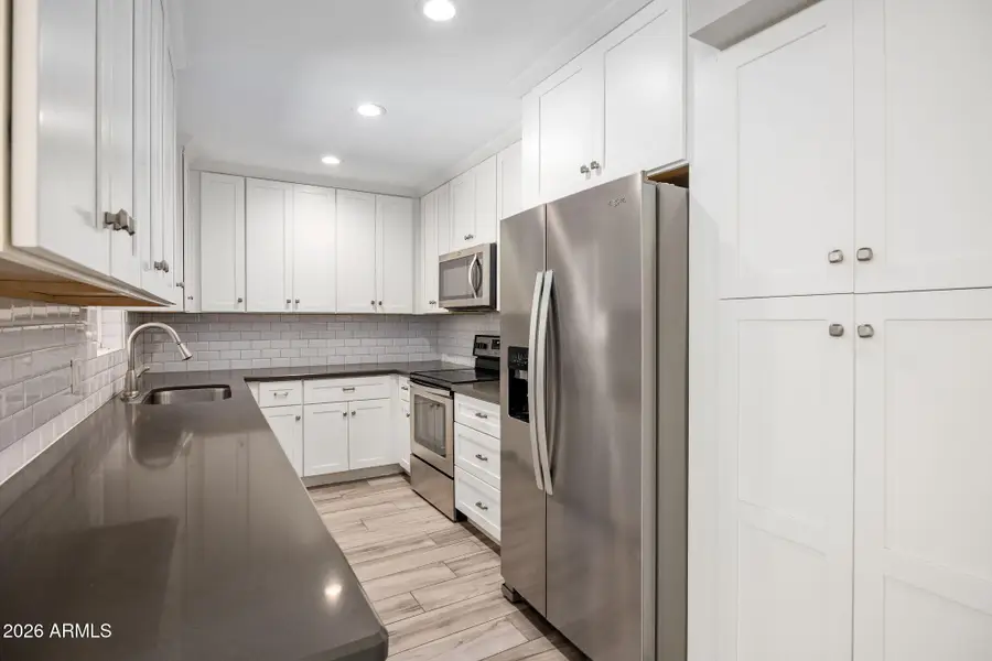 102 W Maryland Avenue #E1, Phoenix, AZ 85013 - #3
