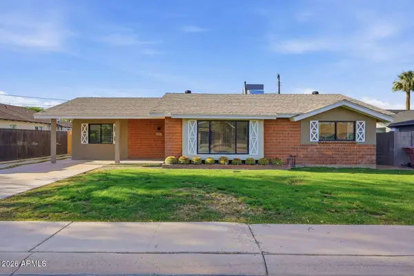 8426 E Sheridan Street, Scottsdale, AZ 85257