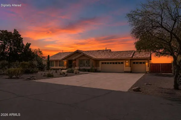 125 E Blue Eagle Lane, Phoenix, AZ 85086