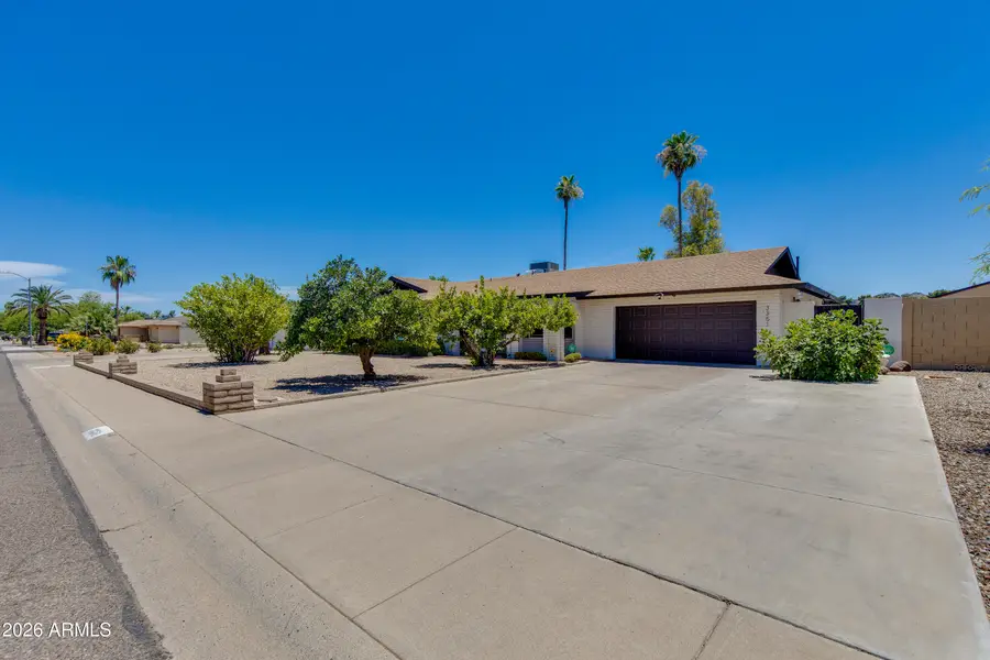 3351 E Desert Cove Avenue, Phoenix, AZ 85028 - #2