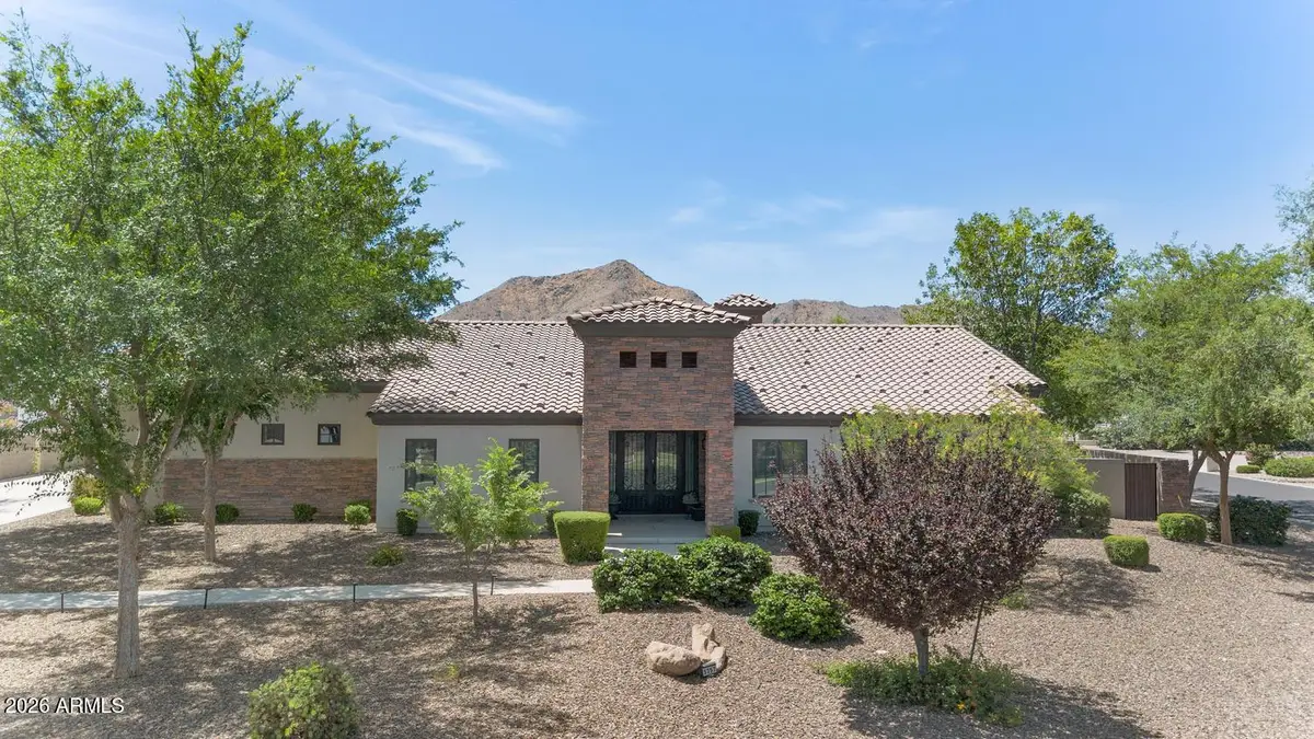 5757 W Sand Court, San Tan Valley, AZ 85144 - #1