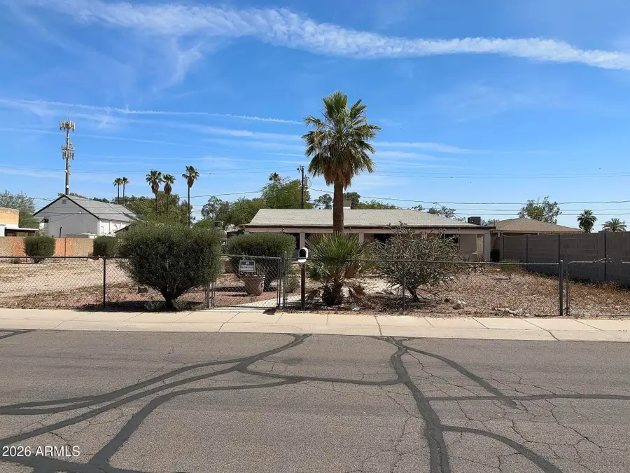 312 E 3rd Street, Casa Grande, AZ 85122 - #2