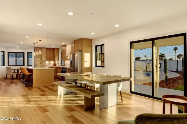 740 N Oracle --, Mesa, AZ 85203