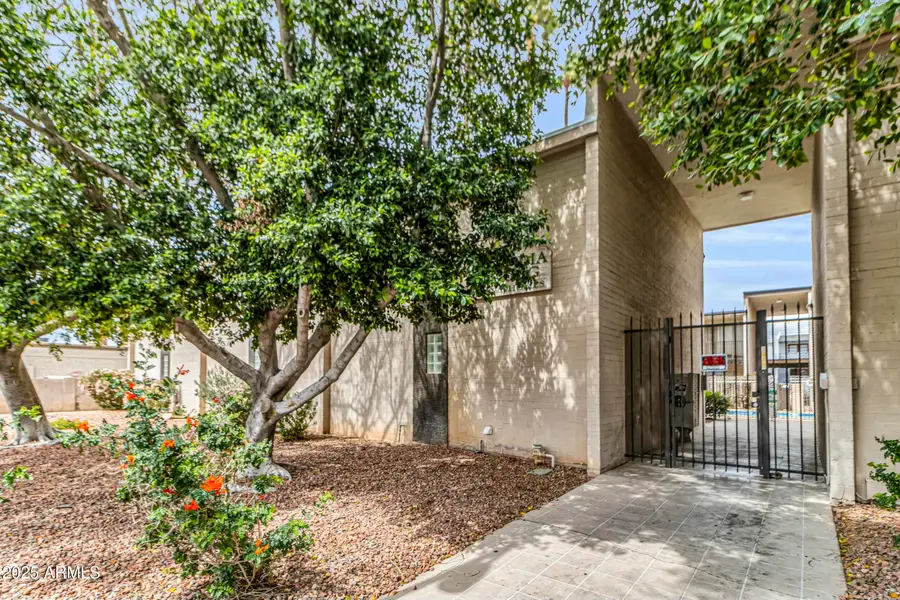1828 W Tuckey Lane #13, Phoenix, AZ 85015 - #2