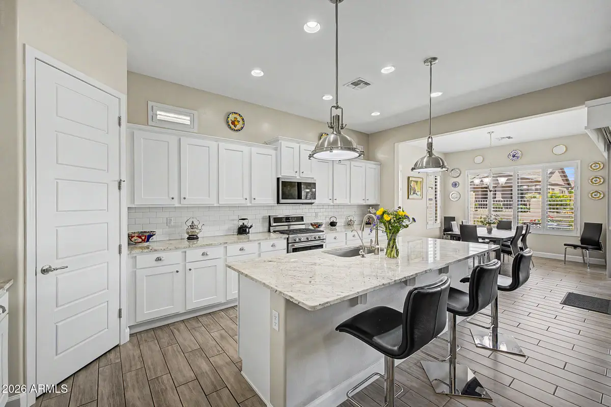 2103 N Red Cliff, Mesa, AZ 85207 - #1