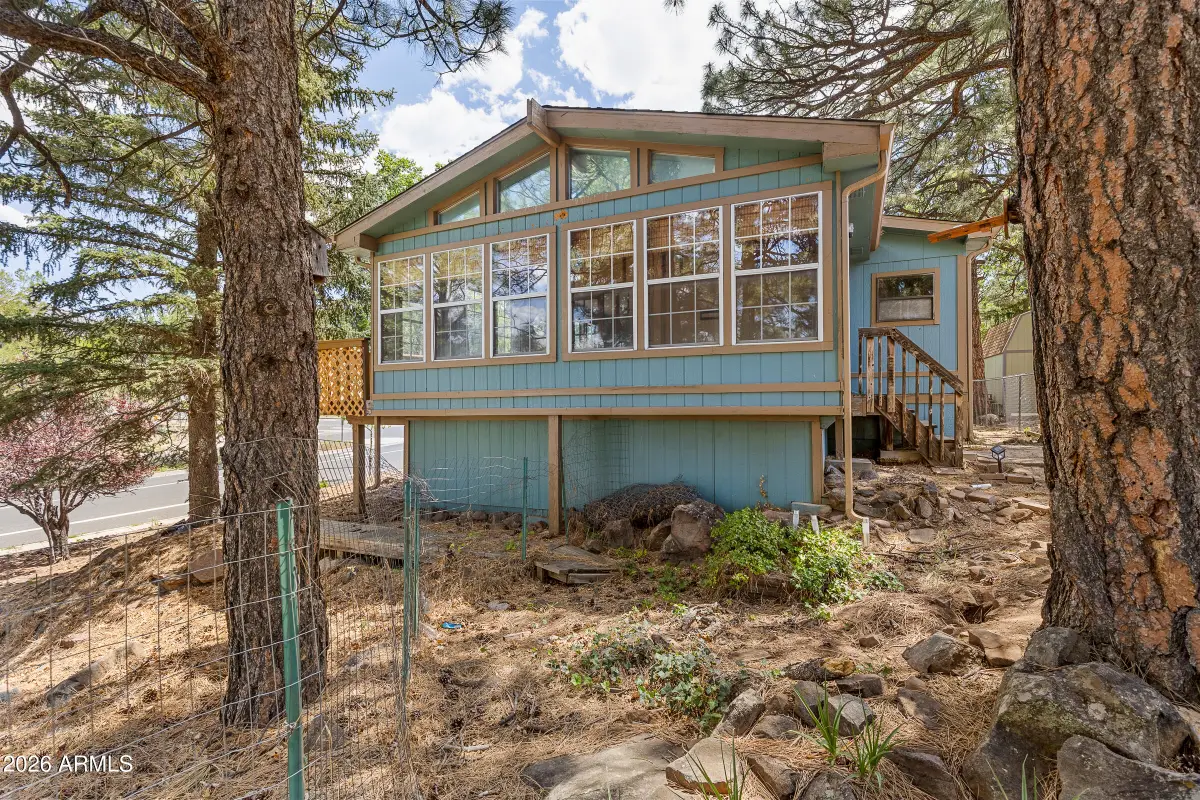 901 N Pine Cliff Drive, Flagstaff, AZ 86001 - #1