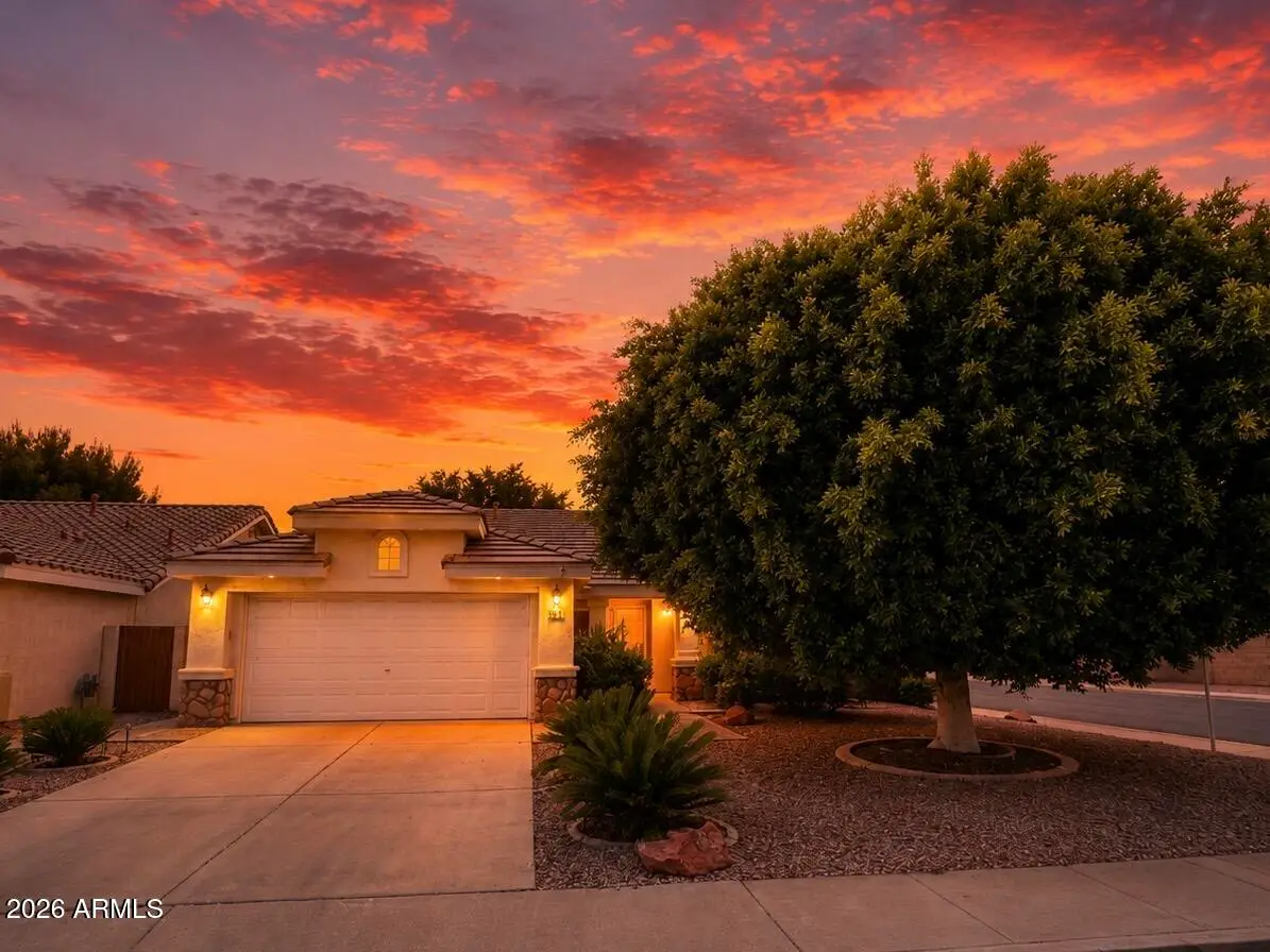 961 W Hudson Way, Gilbert, AZ 85233 - #1