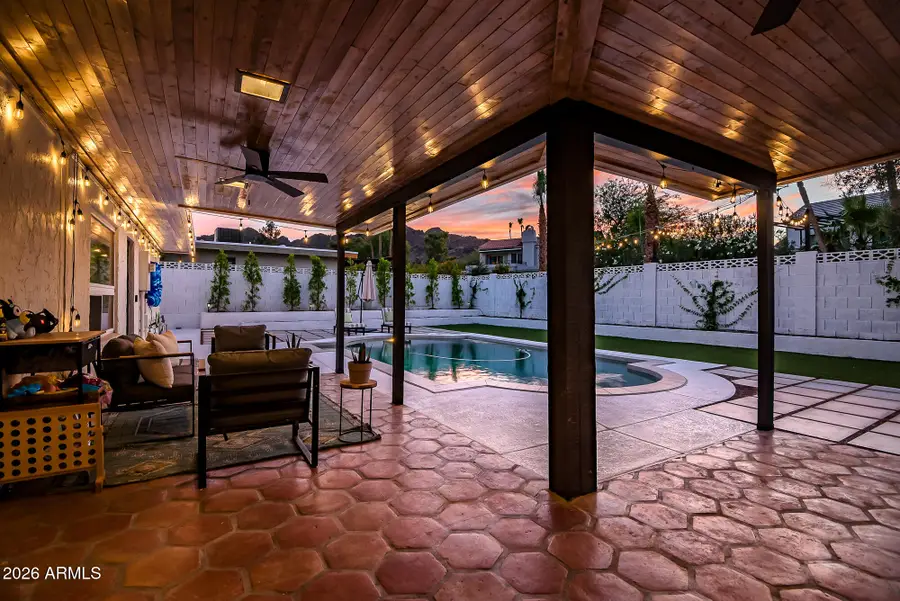 2438 E Cheryl Drive, Phoenix, AZ 85028 - #3