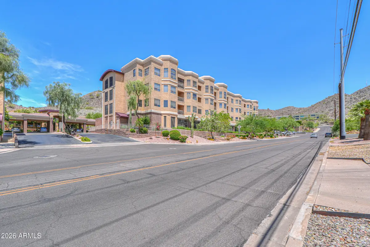 9820 N Central Avenue #212, Phoenix, AZ 85020 - #1